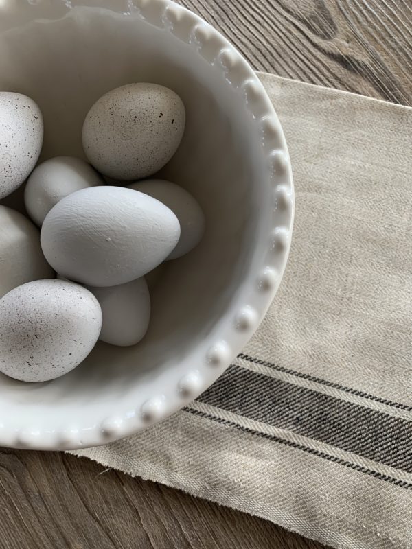 Easter Crafts & Decor